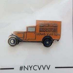Louis Vuitton Pin - Collectors Item